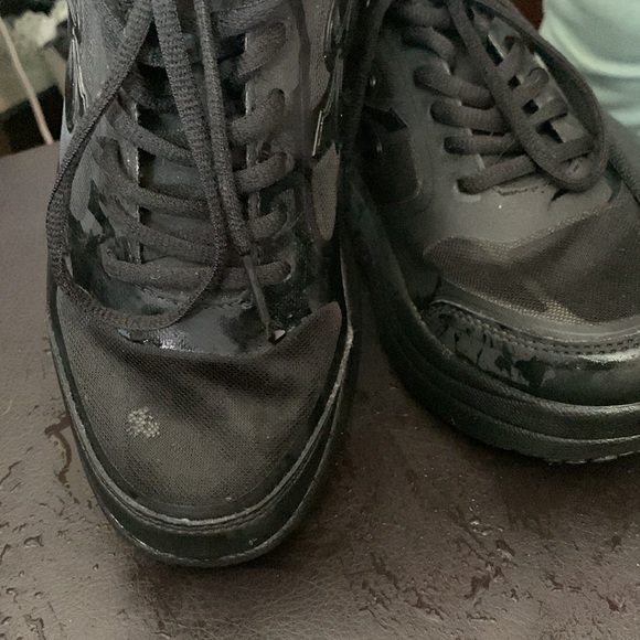 Gravity Defyer - Picture 3 of 5